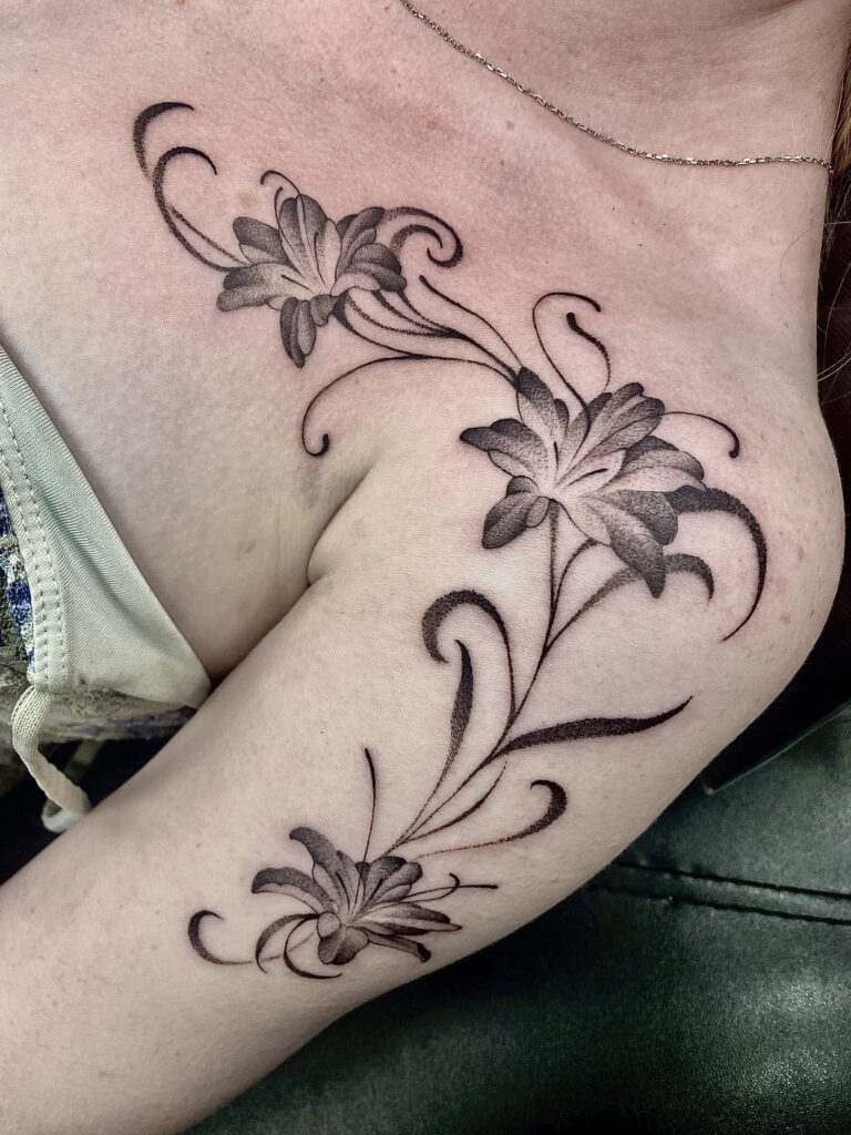 floralshouldercollarbonetattoo
