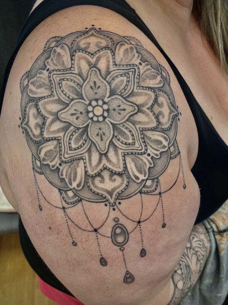 healedshoulderornamentalfloraltattoo