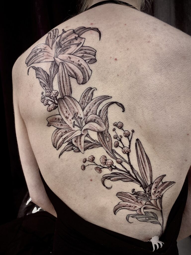 liliesbackpiece